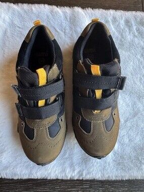 Umi Boys Shoes Size 1.5 Brown And Yellow Easy Fasten